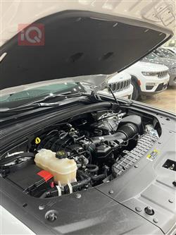 جیپ گراند شیرۆکی